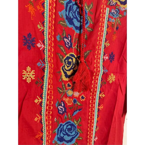 Raj Red Embroidered Floral Boho Style Top Size Large New - Picture 4 of 4